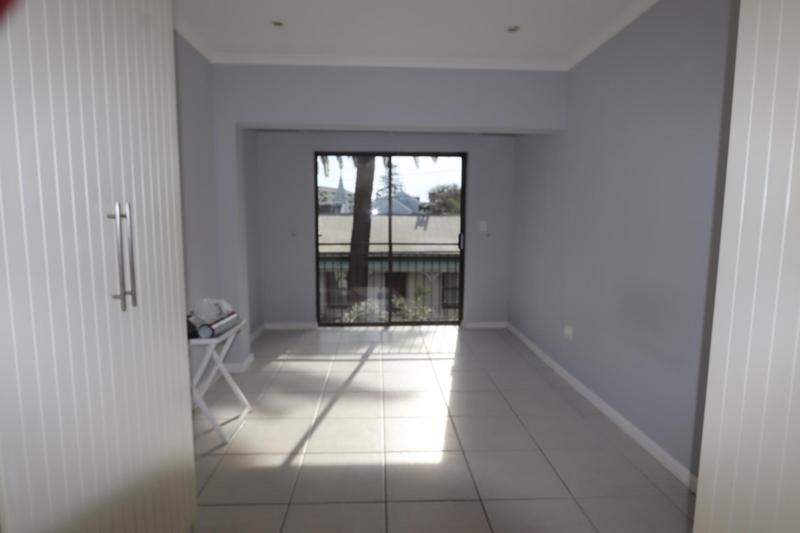 To Let 1 Bedroom Property for Rent in Rondebosch Western Cape